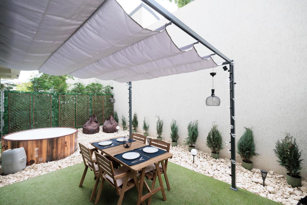 Apartamento Downtown Hidden Garden With Jacuzzi In *