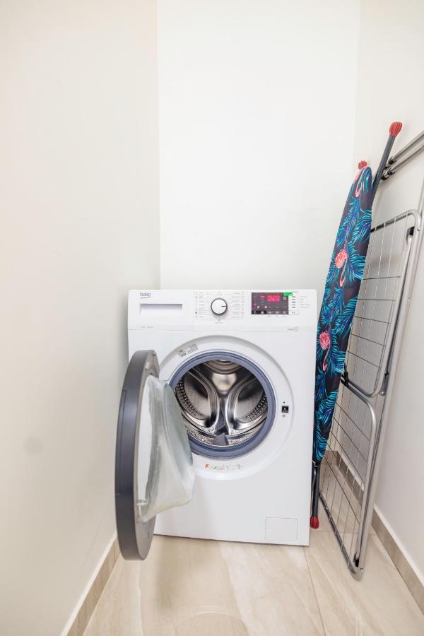 Apartamento Downtown Hidden Garden With Jacuzzi In Bucarest